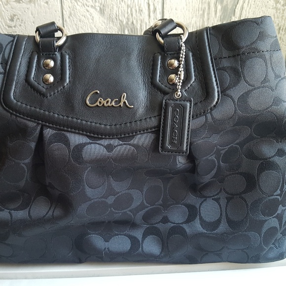 Coach bag with shoulder strap - Picture 1 of 8